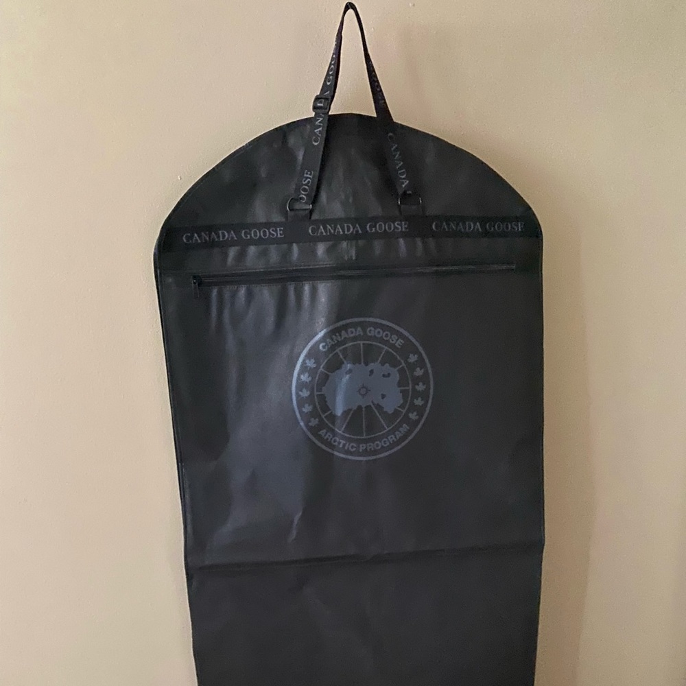 Canada Goose Garment Bag - Picture 9 of 10